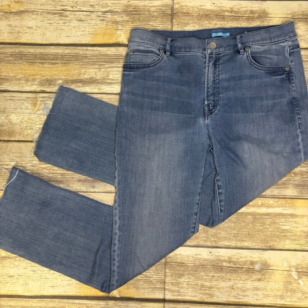 J. McLaughlin Sraight Leg Sky Blue Raw Hem Cropped Stretch Jeans Womens Sz 6